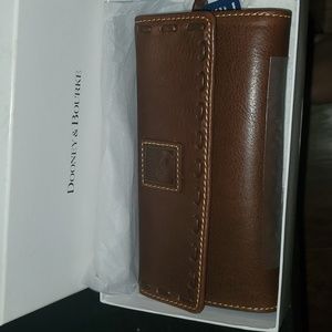 Dooney & Bourke Leather wallet